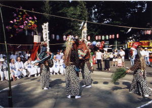 下九沢御岳神社の獅子舞
